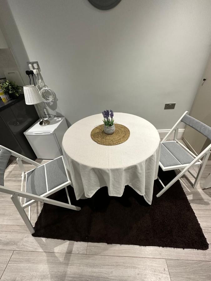 Guest&Rest 8 Apartment London Ngoại thất bức ảnh