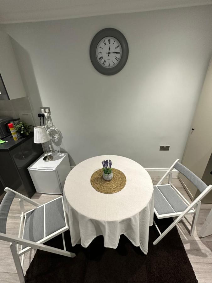 Guest&Rest 8 Apartment London Ngoại thất bức ảnh